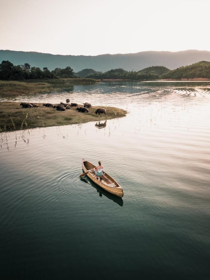 Sunset Nam Ngum Resort Ванг-Виенг Экстерьер фото